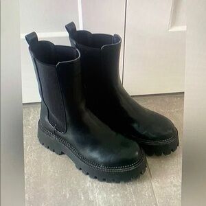 Black Chunky Chelsea Boots